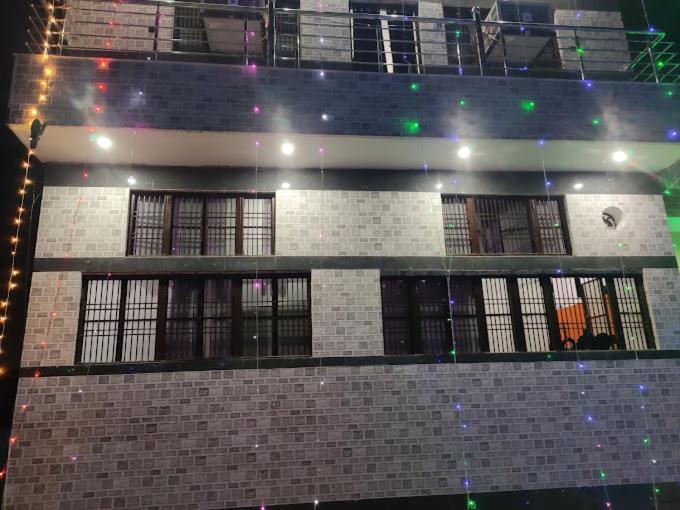 Ramashish Kutir *