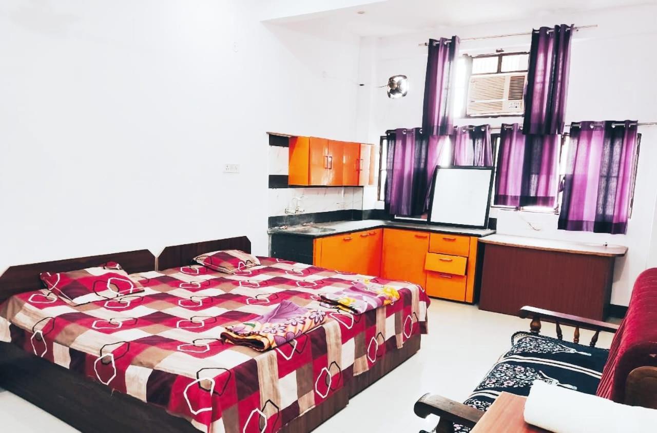 Ramashish Kutir Guest house